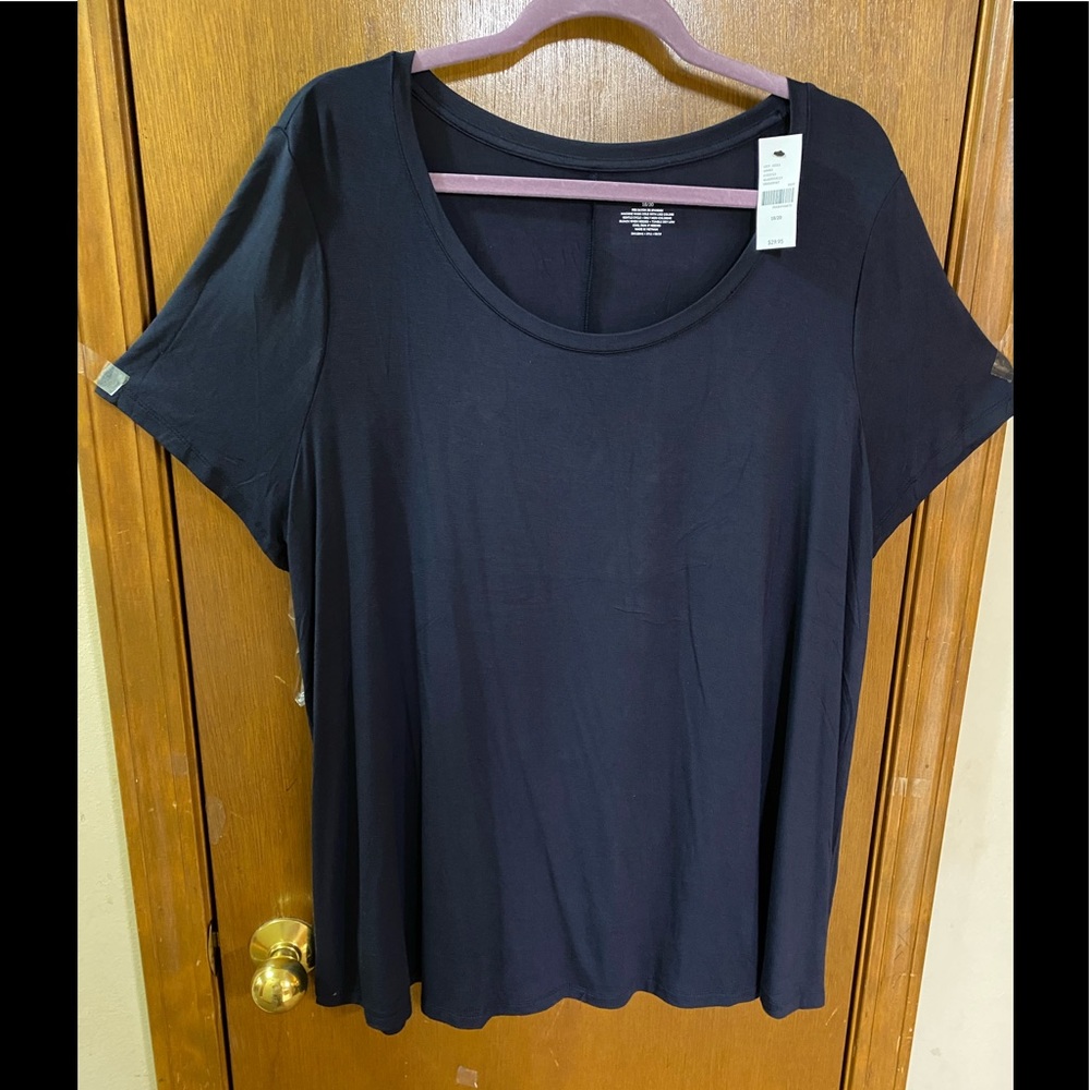 Lane Bryant black tee 18/20